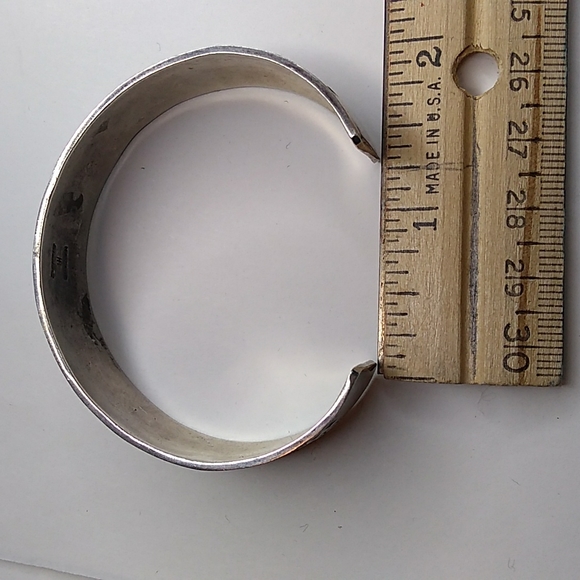 VINTAGE Signed Native American Navajo Sterling Silver Wide Cuff Bracelet - Picture 9 of 16